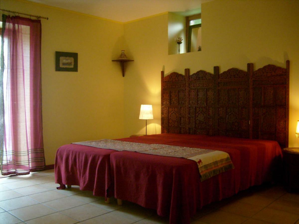 Chambres D'Hotes Le Peyroux Montcel  Exterior foto