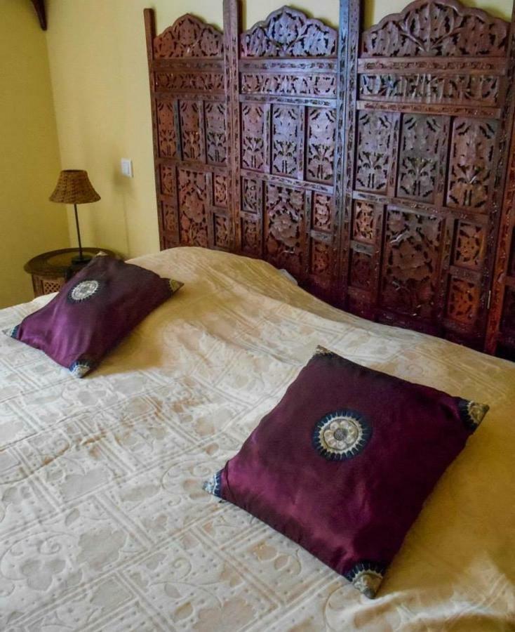 Chambres D'Hotes Le Peyroux Montcel  Exterior foto